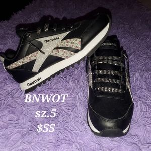 Brand New.....Reebok women's shoes